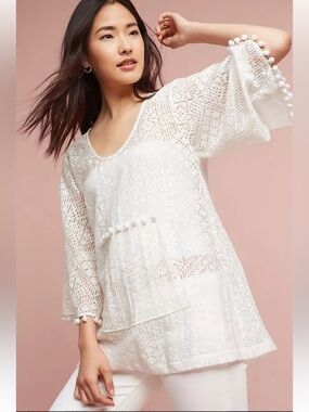 NWT retail$118 size M #CoreyLynnCalter White Crochet Pom-Pom trim tunic.
